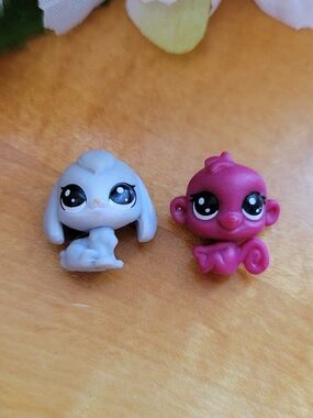 Littlest Pet Shop LPS Mini Pets Bunny Monkey